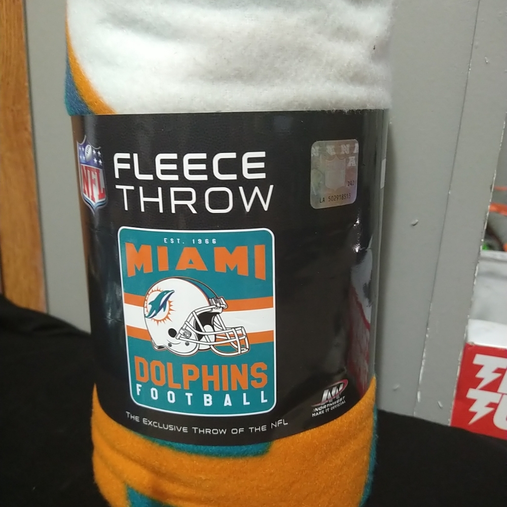 Miami Dolphins fleece blanket NWT 50x60